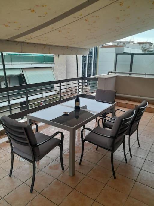 Maison De Luxx , A11 City Center Larissa Exteriör bild